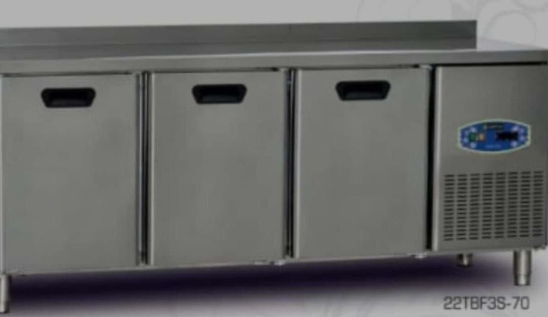 Tezgah Tipi Buzdolabı 3 Kapılı